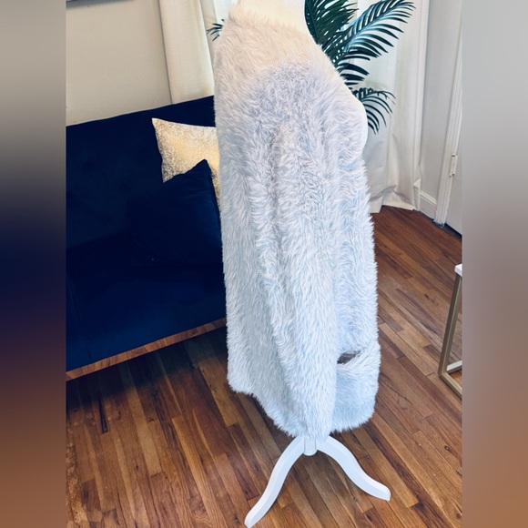 Free People Silver Cloud Gray Faux Fur Medium Open Cardigan Sweater - Picture 12 of 14